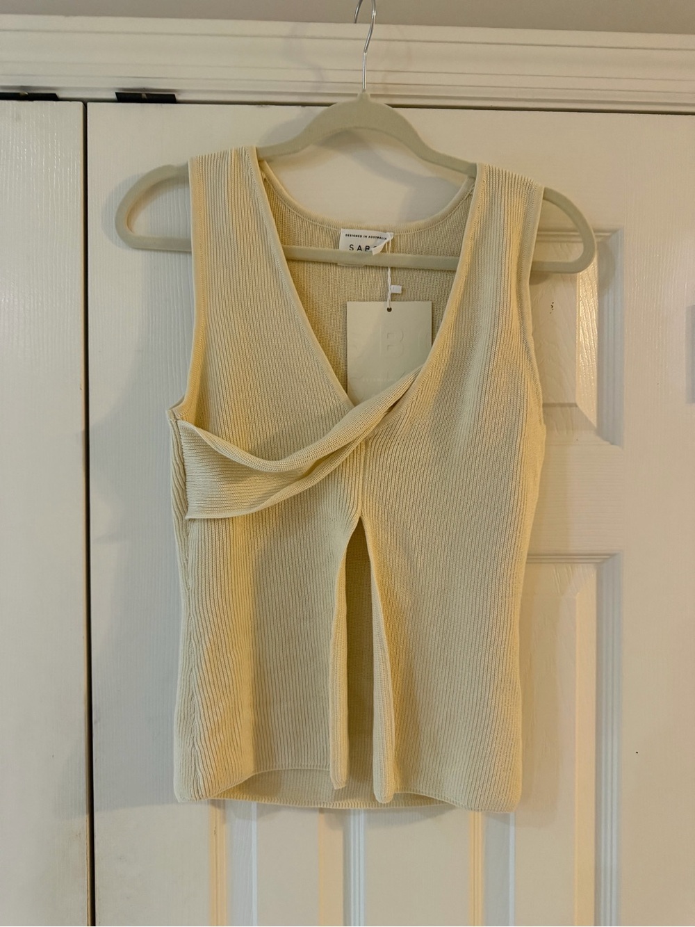 Cream Ribbed Asymmetrical Tank - Picture 2 of 4